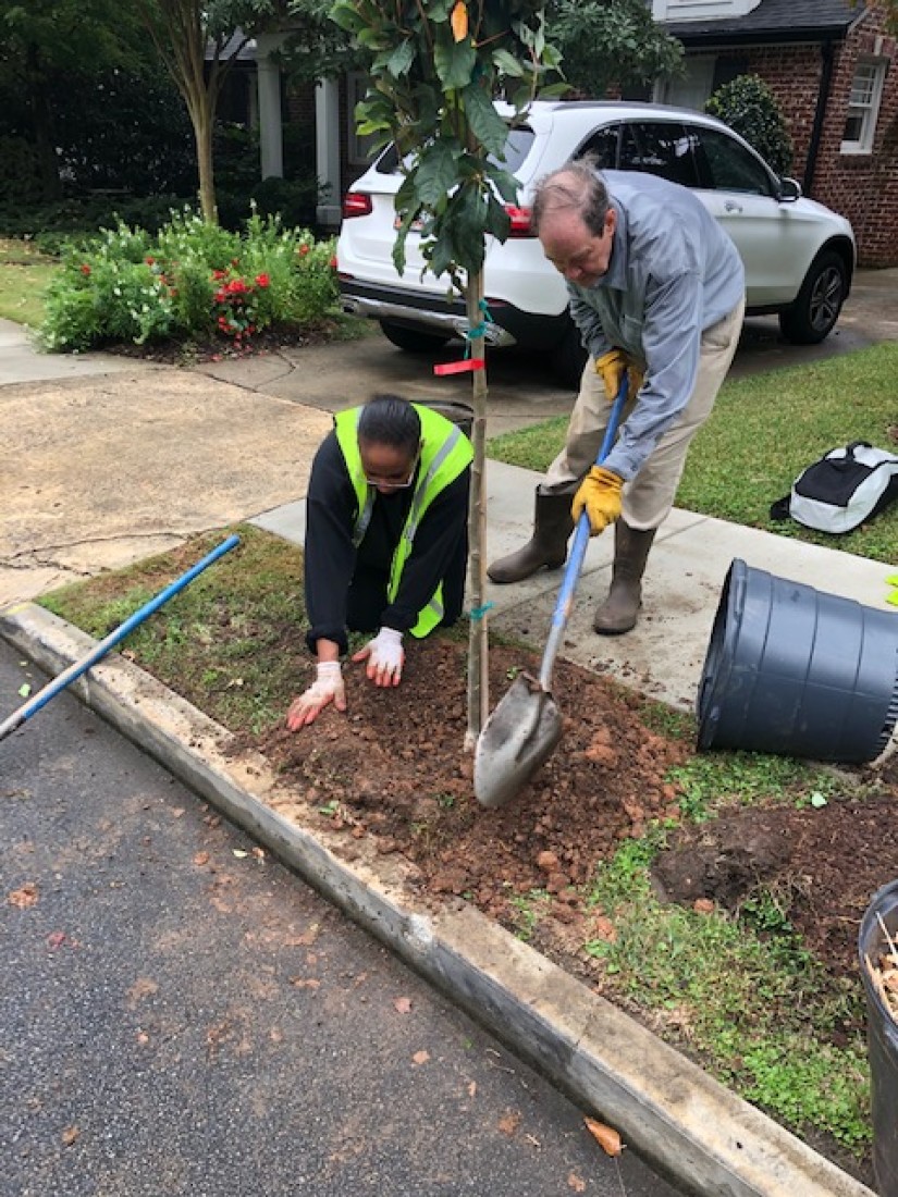 Swift Currie planting trees with Trees Atlanta